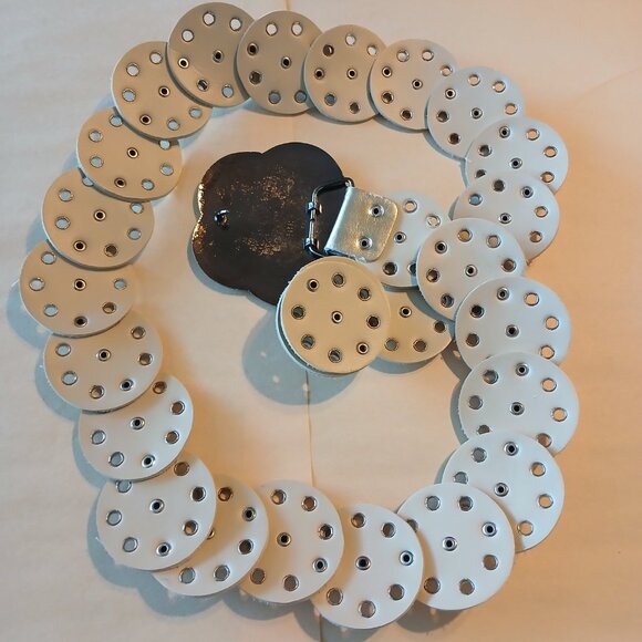 Women's Western Boho Silver and Gold Toned Disc Belt with Metal Buckle - Picture 4 of 8